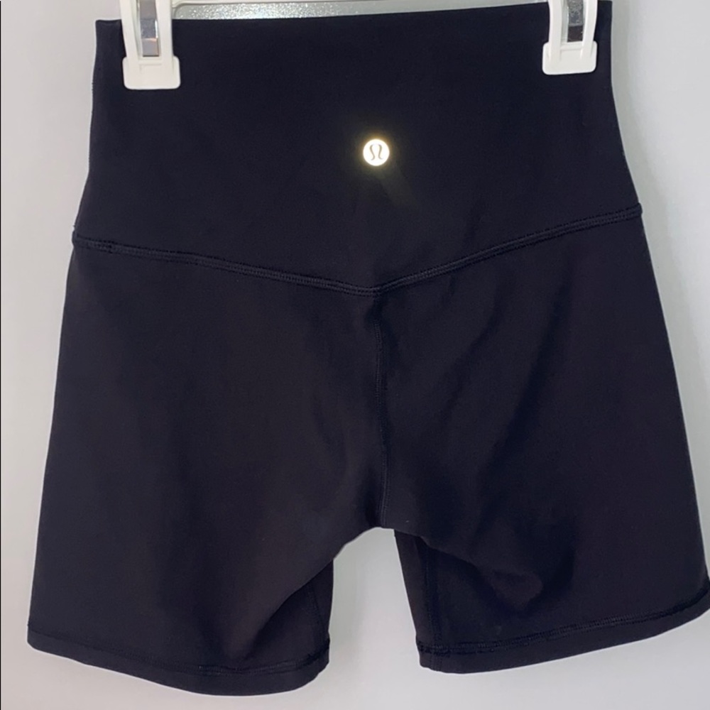 LULULEMON ALIGN HIGH-RISE SHORT 6"